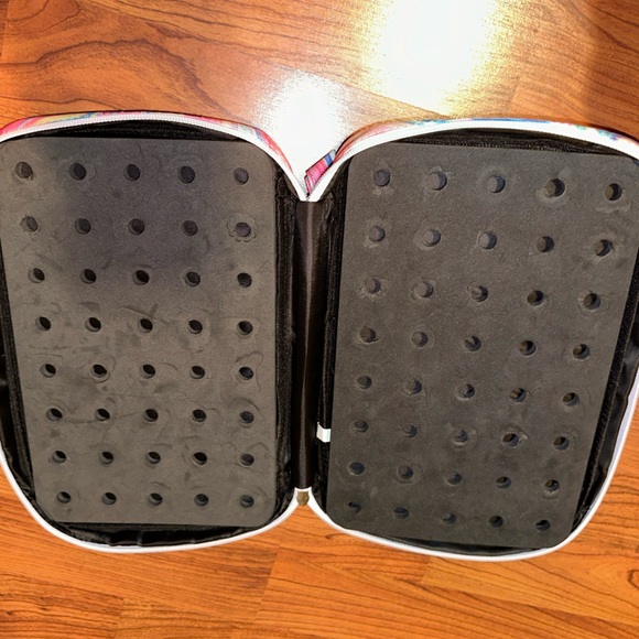 Marble Crocs Jibbitz Case - Picture 2 of 2